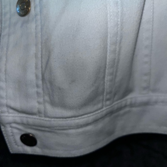 Garage sale price due to stains/spots.  Ralph Lauren white denim jacket size L - Picture 12 of 14